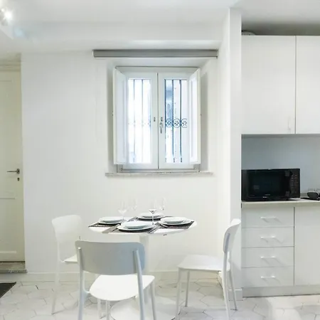 Apartment Alley Studio Flat *